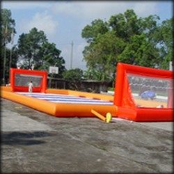 Water Football and Floorball – Vinelan attraction rental