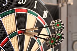 Šipky – automat – pronájem atrakcí Vinelan